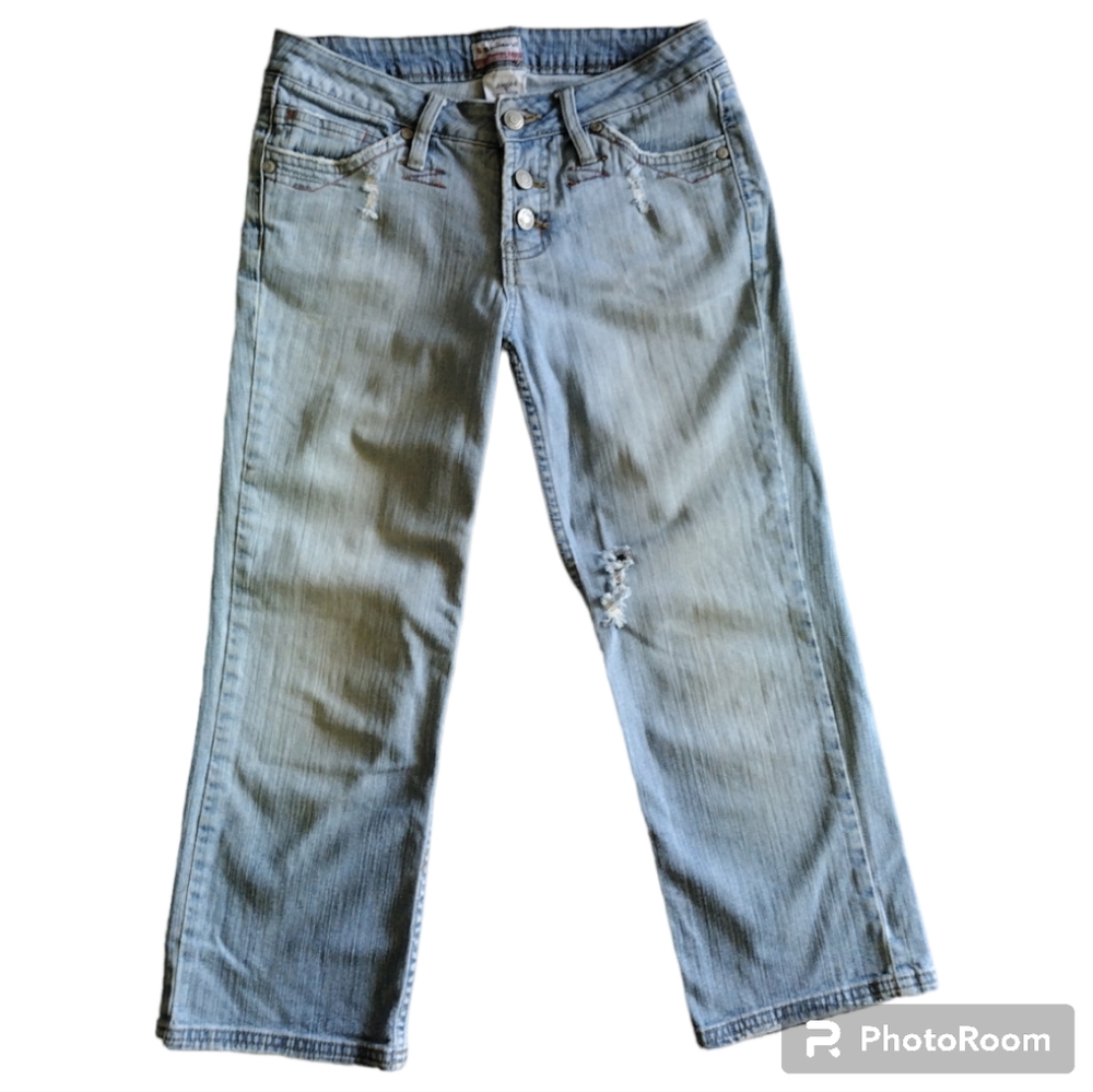 No Boundaries | Cropped Distressed Sandblast |Button Fly | Jeans Size 5 Juniors